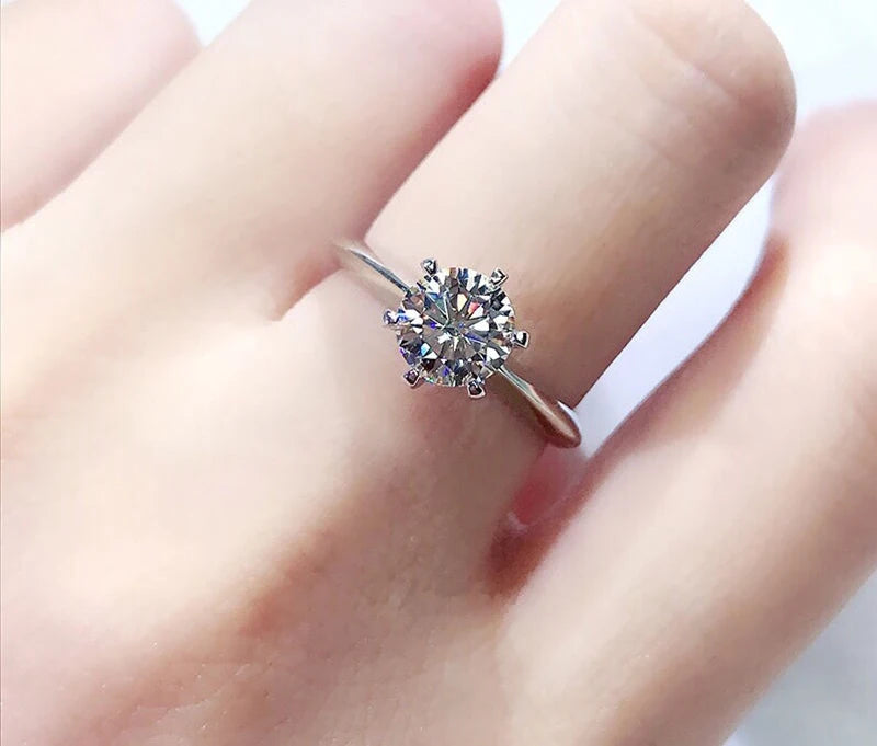 Classic 1ct 6 Prong Engagement Ring - VVS Moissanite - S925 Sliver